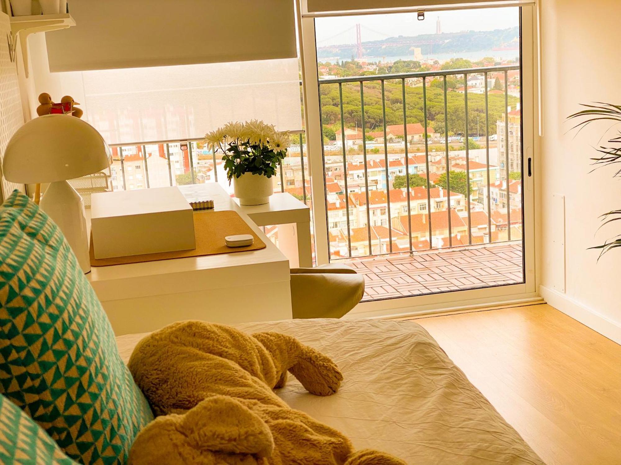 Ideally Located With Perfect Views Algés Exterior foto