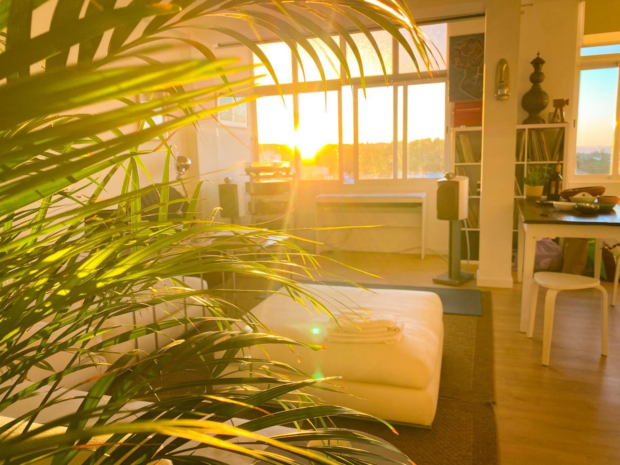 Ideally Located With Perfect Views Algés Exterior foto